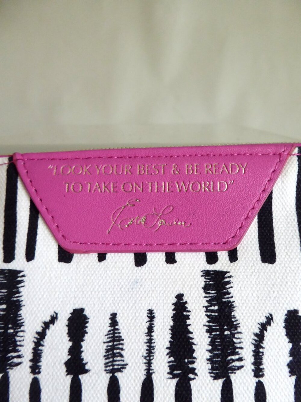 NEW ESTEE LAUDER COSMETIC BAG MAKE UP BAG TRAVEL BAG MASCARA WAND PRINT - Picture 2 of 10